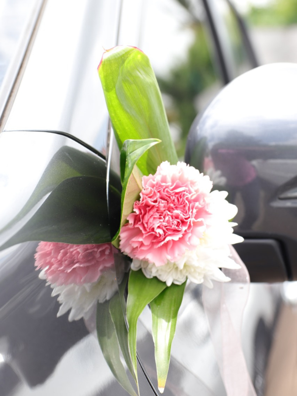 Modèle Fleur Voiture "PETIT BOUQUET RETROVISEUR"